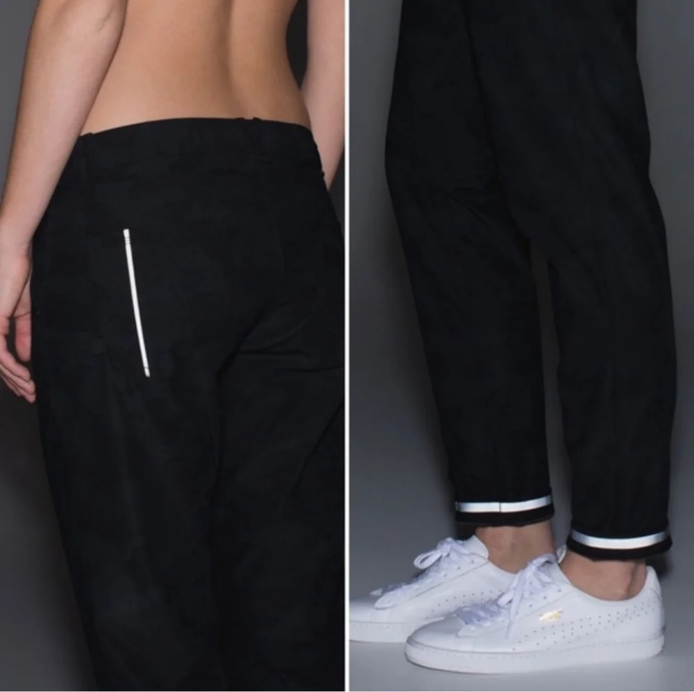 Lululemon Women's Day Trip Boyfriend Pants In Lotus Camo